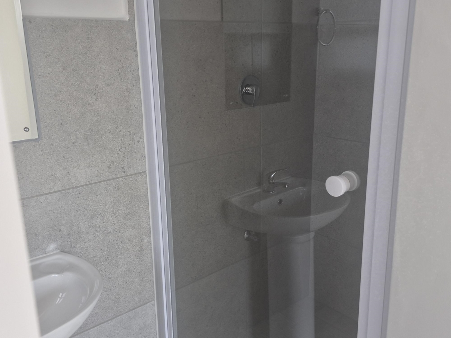 To Let 2 Bedroom Property for Rent in Stellendale Western Cape